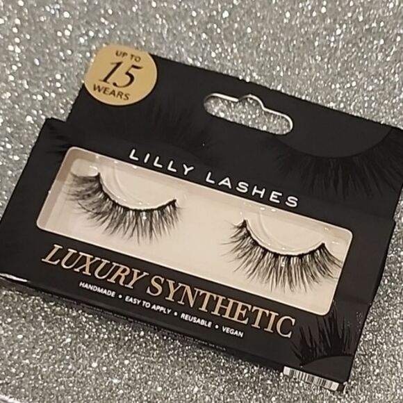 Lilly Luxury Synthetic Lashes - Picture 9 of 9
